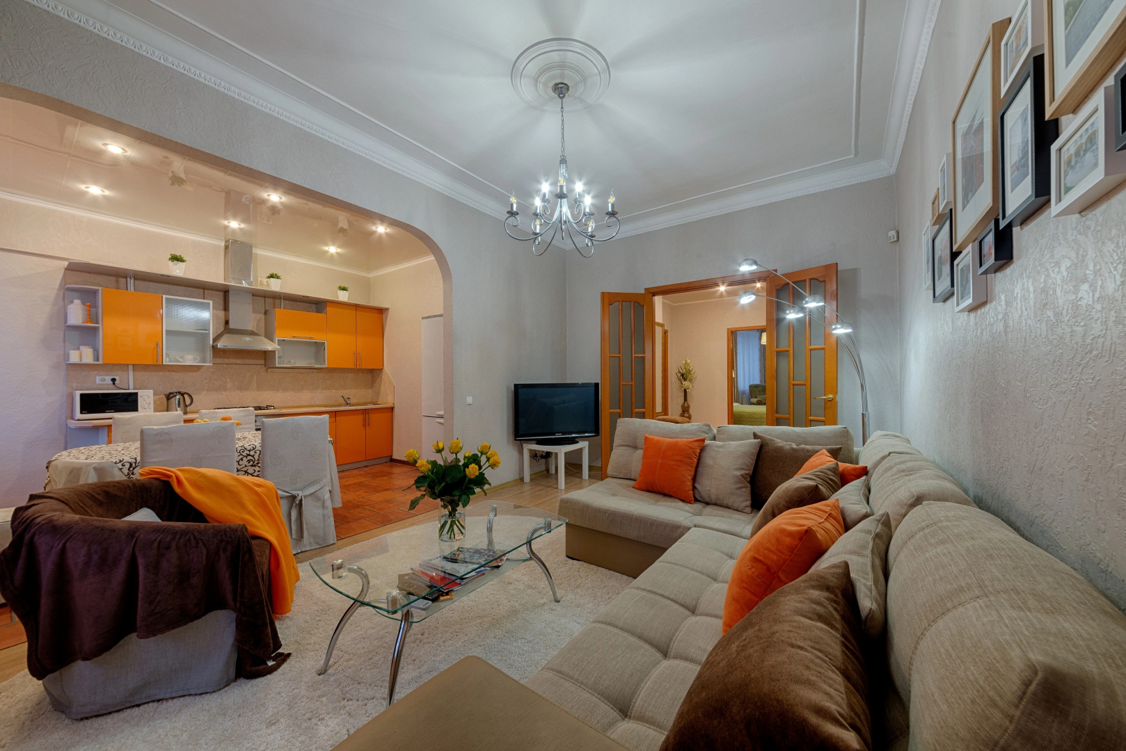 Апартаменты 4-комнатные HomeApart пр-т Независимости, 14
