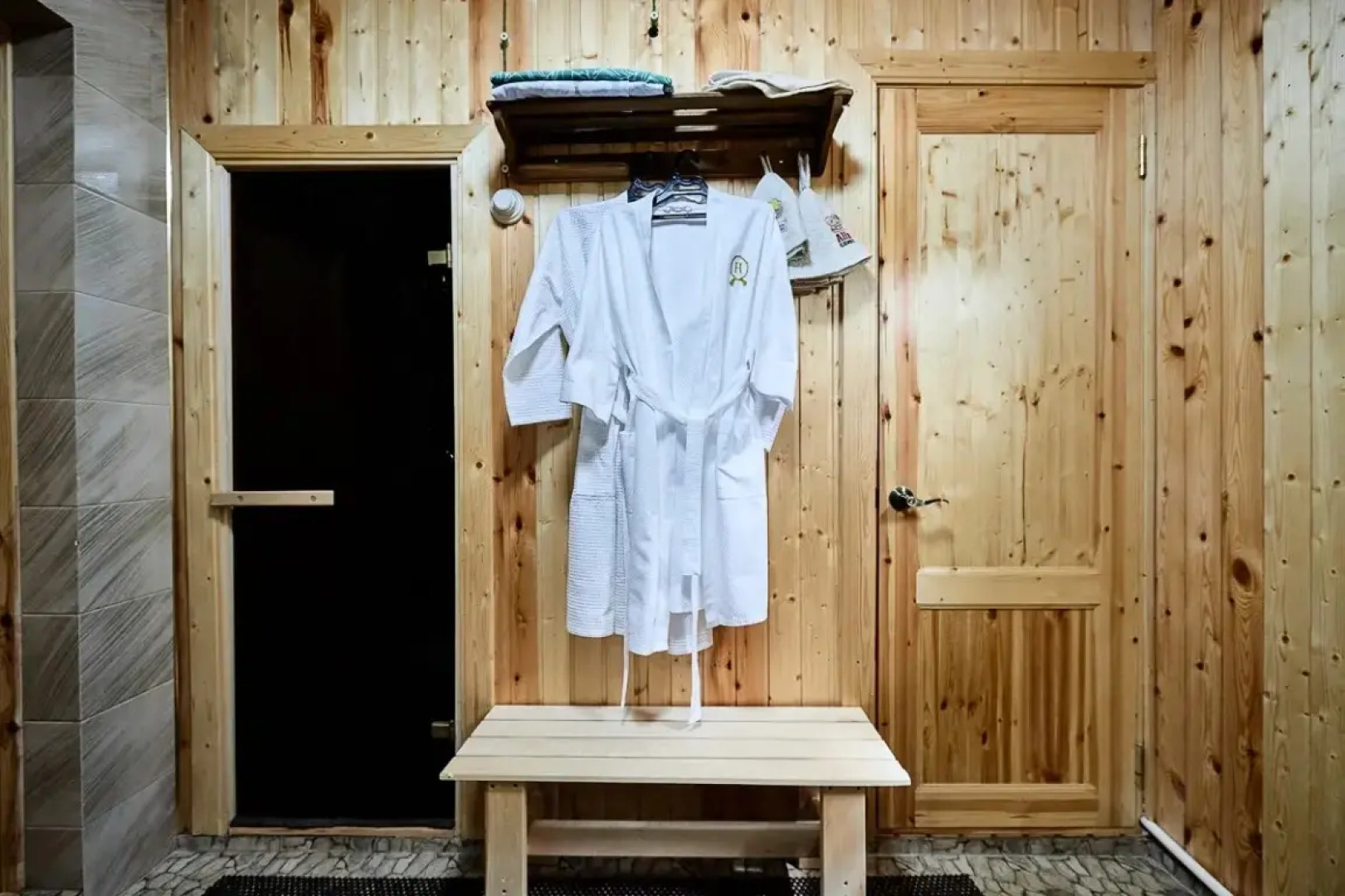 Частный дом ДваДомаПаратунка 1