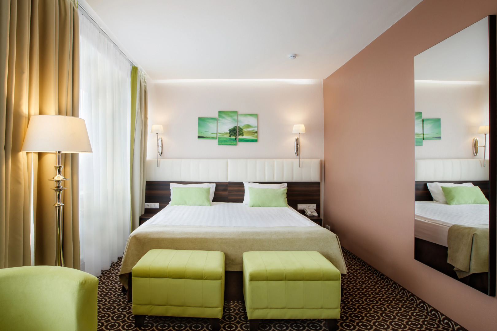 Гостиница Урал