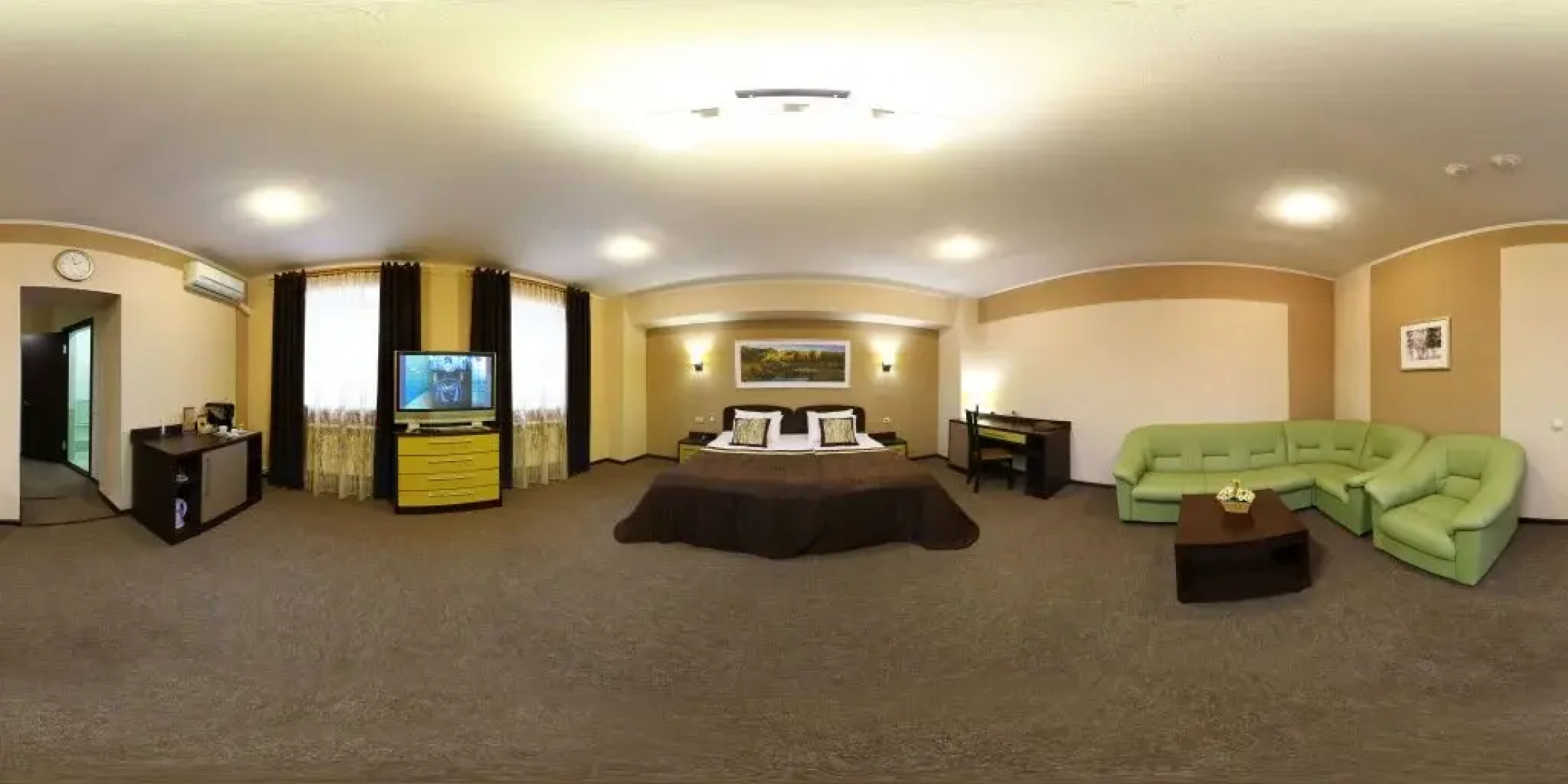 Отель Камелот