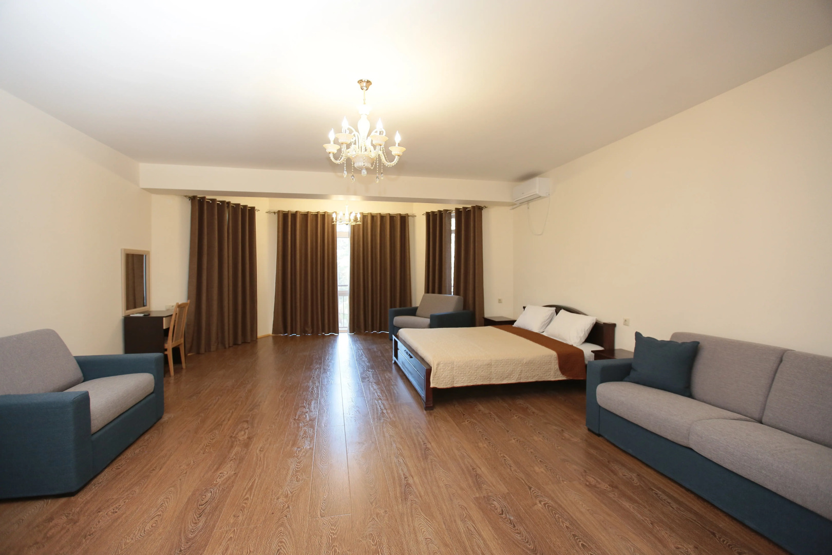 Отель Киараз Арена