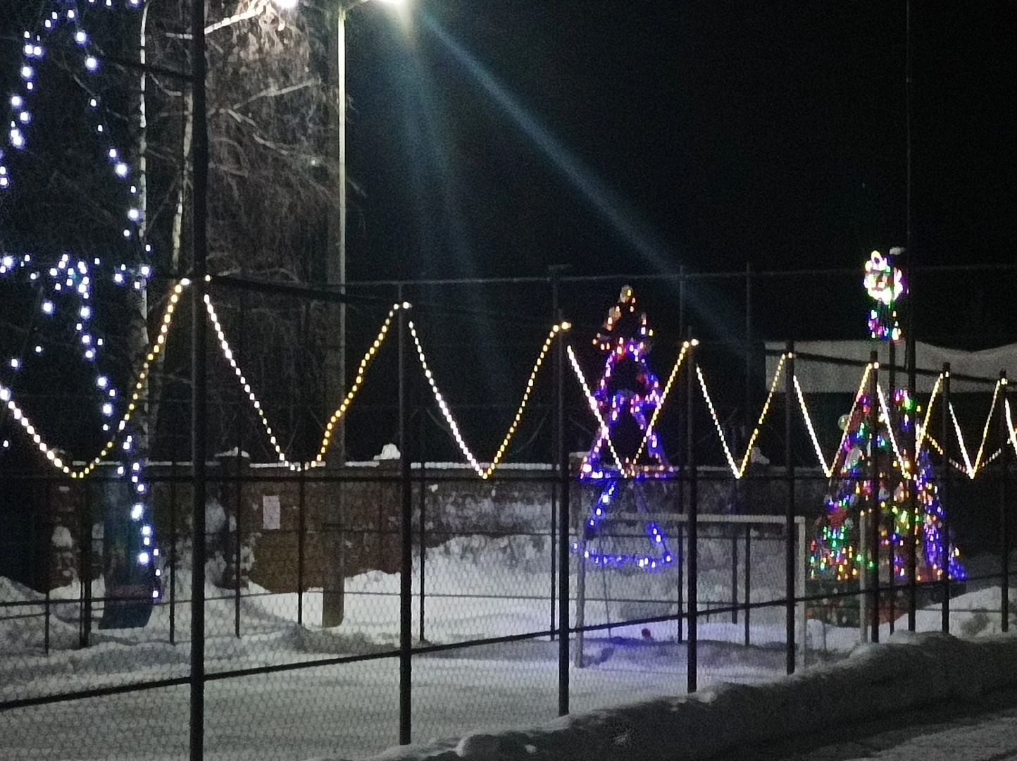 Гостевой дом Сосновая аллея в Дядькино