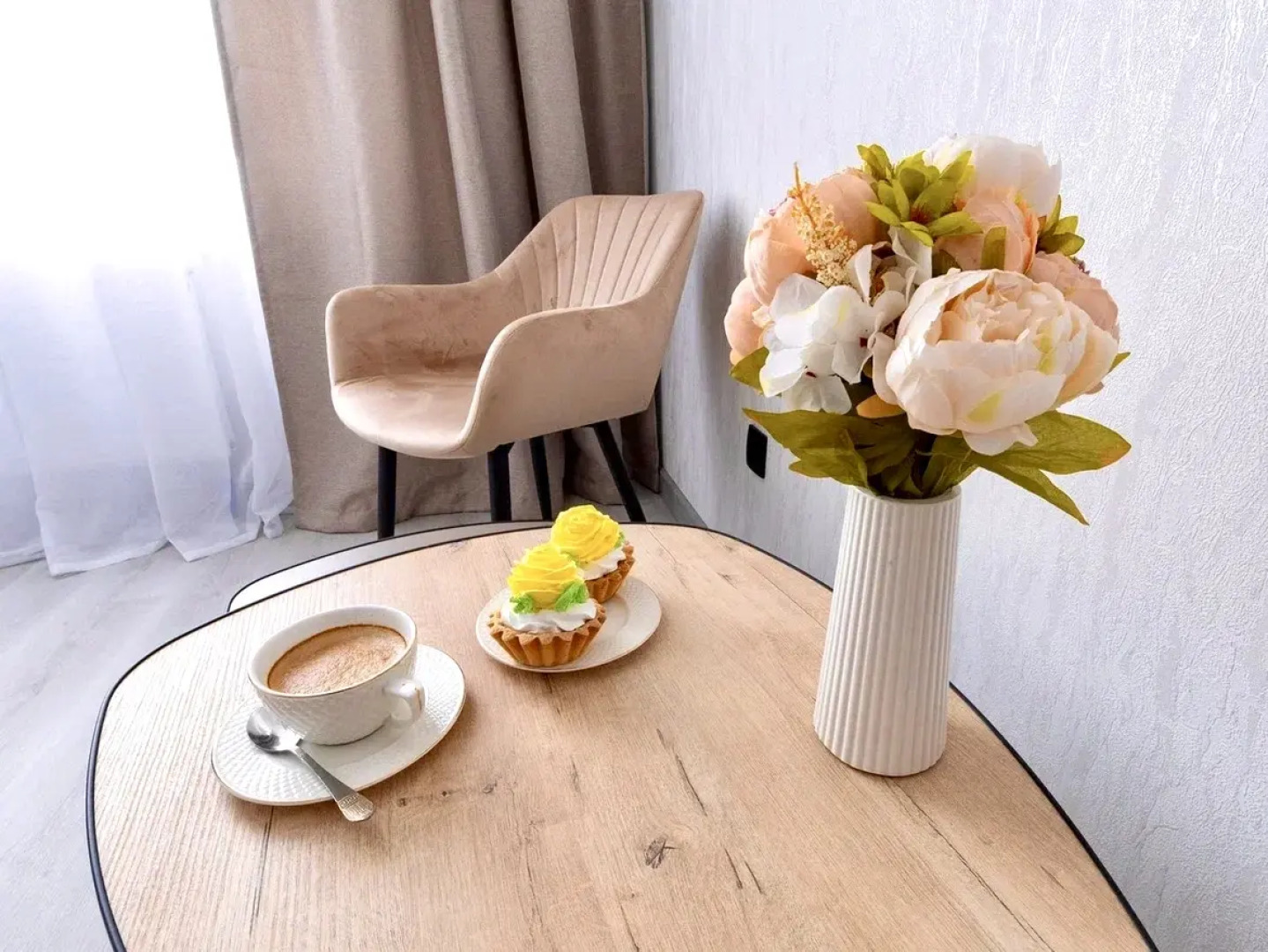 Апартаменты FSF Дизайнерская Двушка в Центре с Дистанционным Заездом