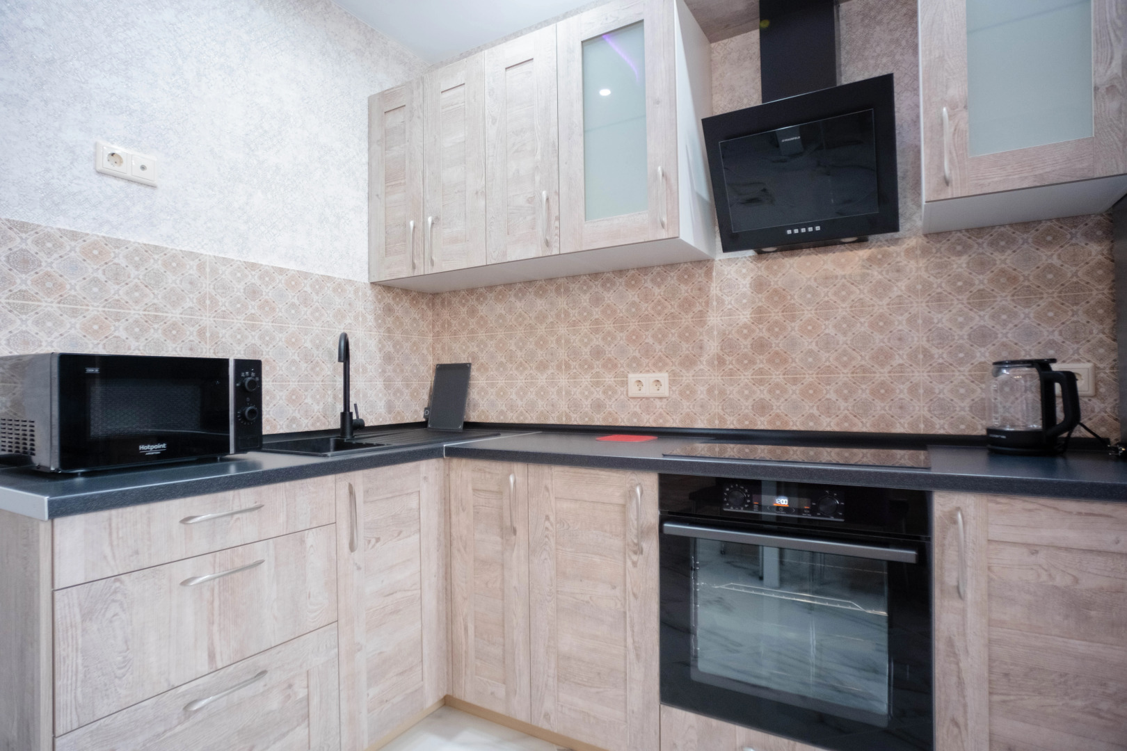 Апартаменты с уютным светлым ремонтом в новом доме