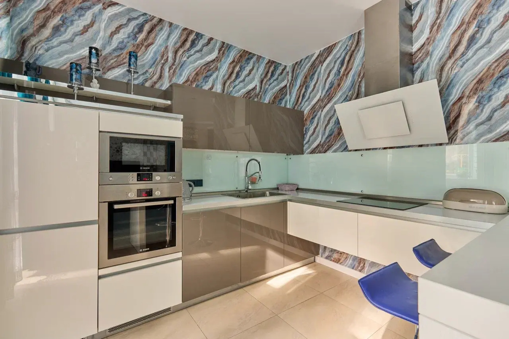 Апартаменты Reverie Emerald