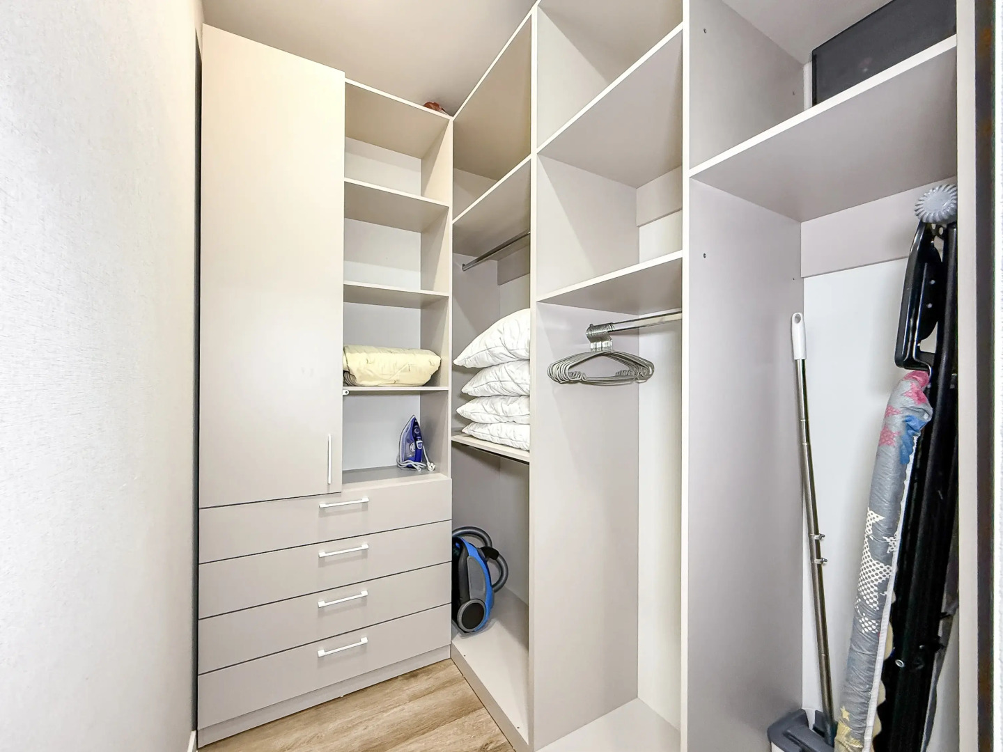 Апартаменты Энгельса 93 21 этаж вид на море