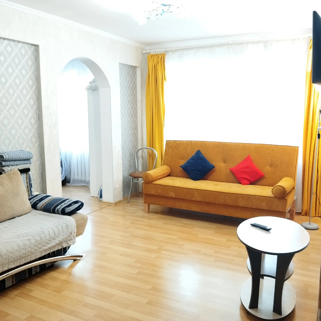 Квартира Двухкомнатная возле центра