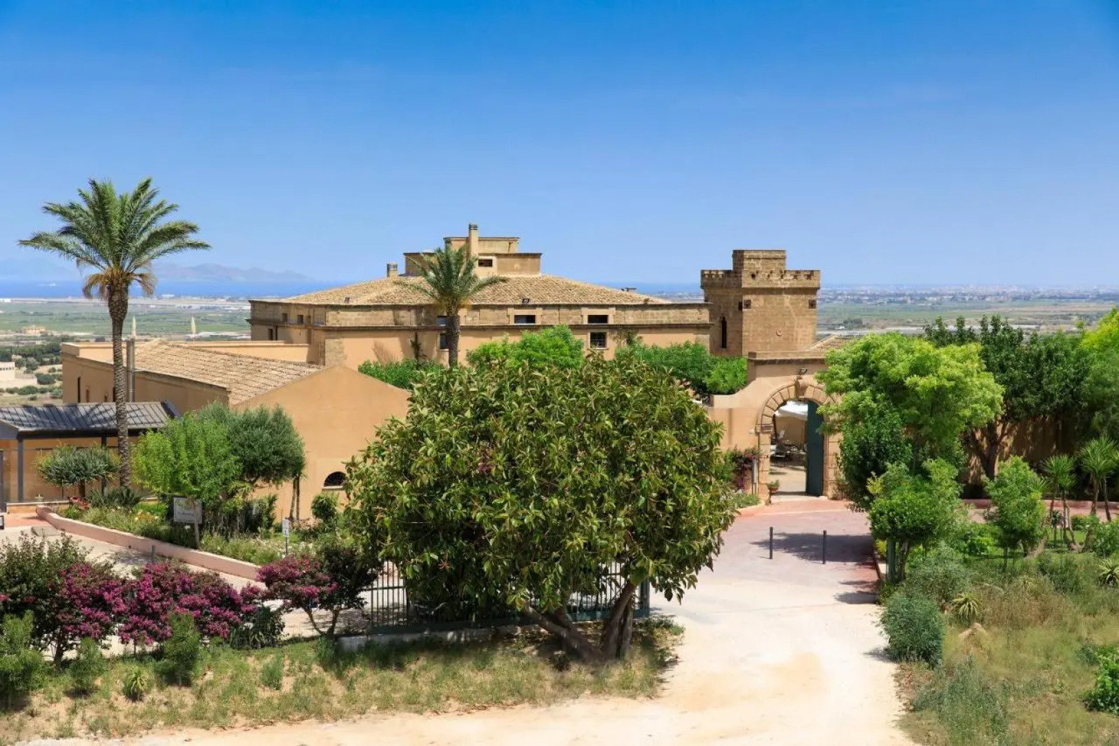 Baglio Oneto Dei Principi di San Lorenzo - Luxury Wine Resort