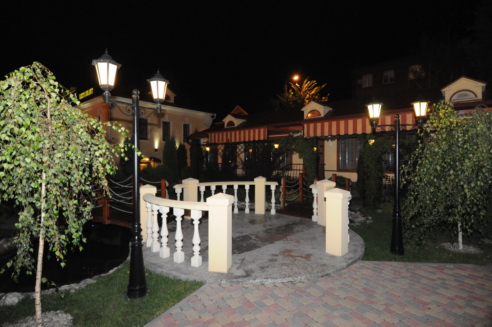 Отель Сударь