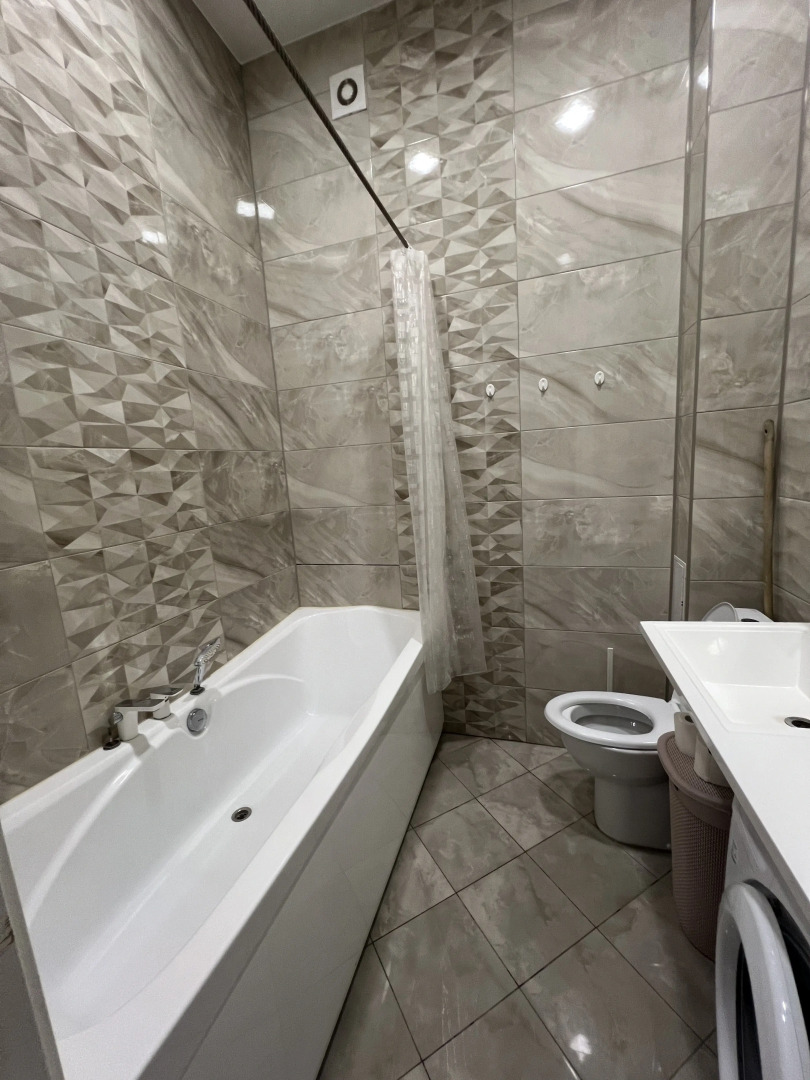 Квартира с евроремонтом и высокими потолками в исторической части города