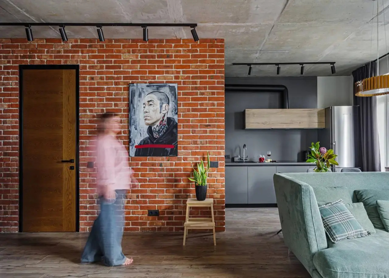 Апартаменты VEROM с видом на реку и город