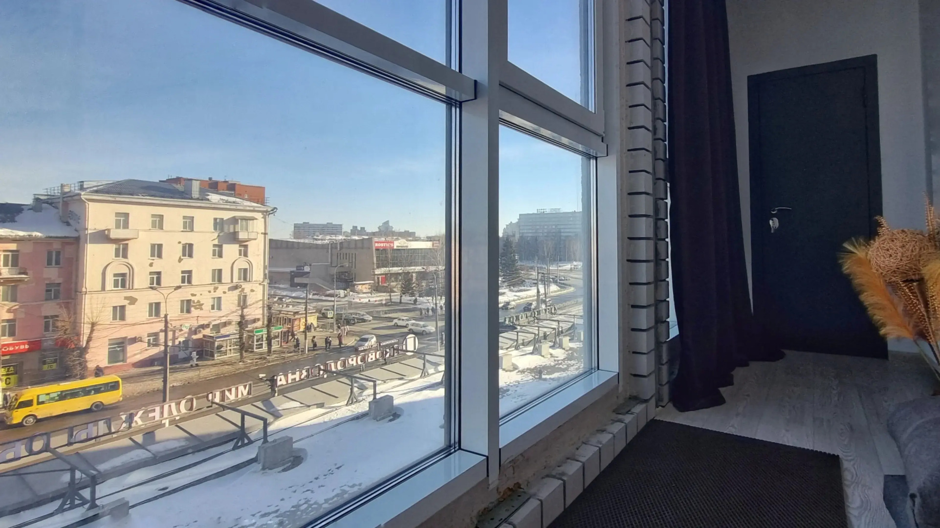 Апартаменты Рыжий Кот у Мира