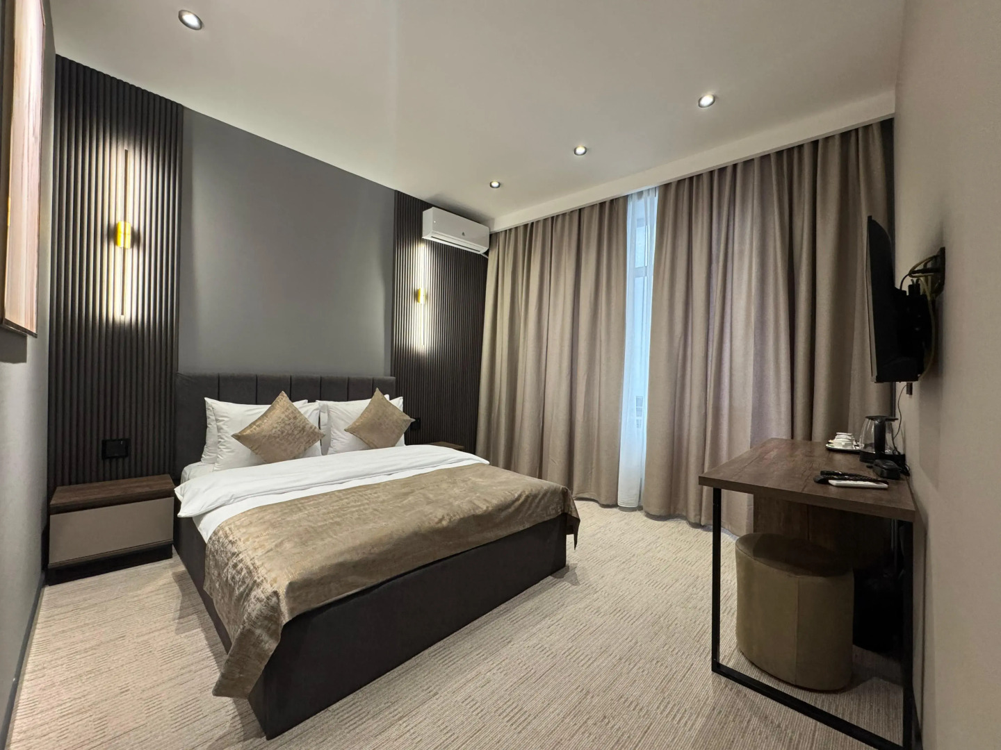 Отель Twelve Inn