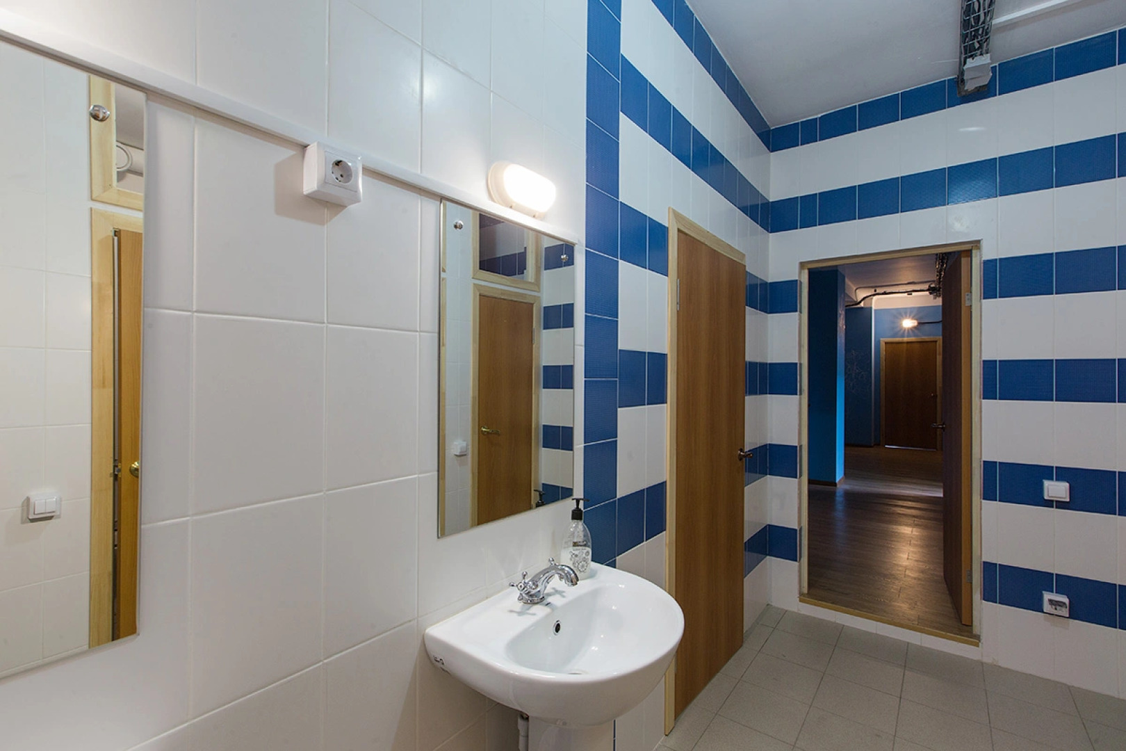 Хостел Матрас, Матрос и Альбатрос