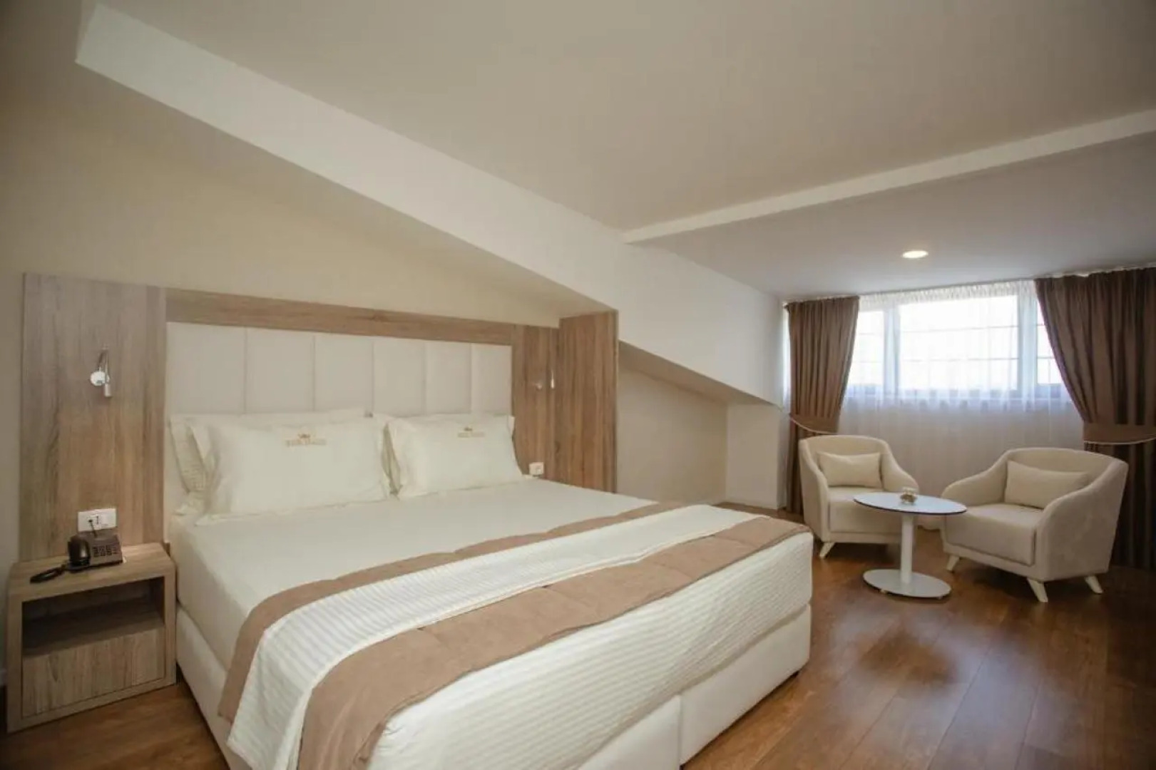 Отель Kompleksi Exalco Al