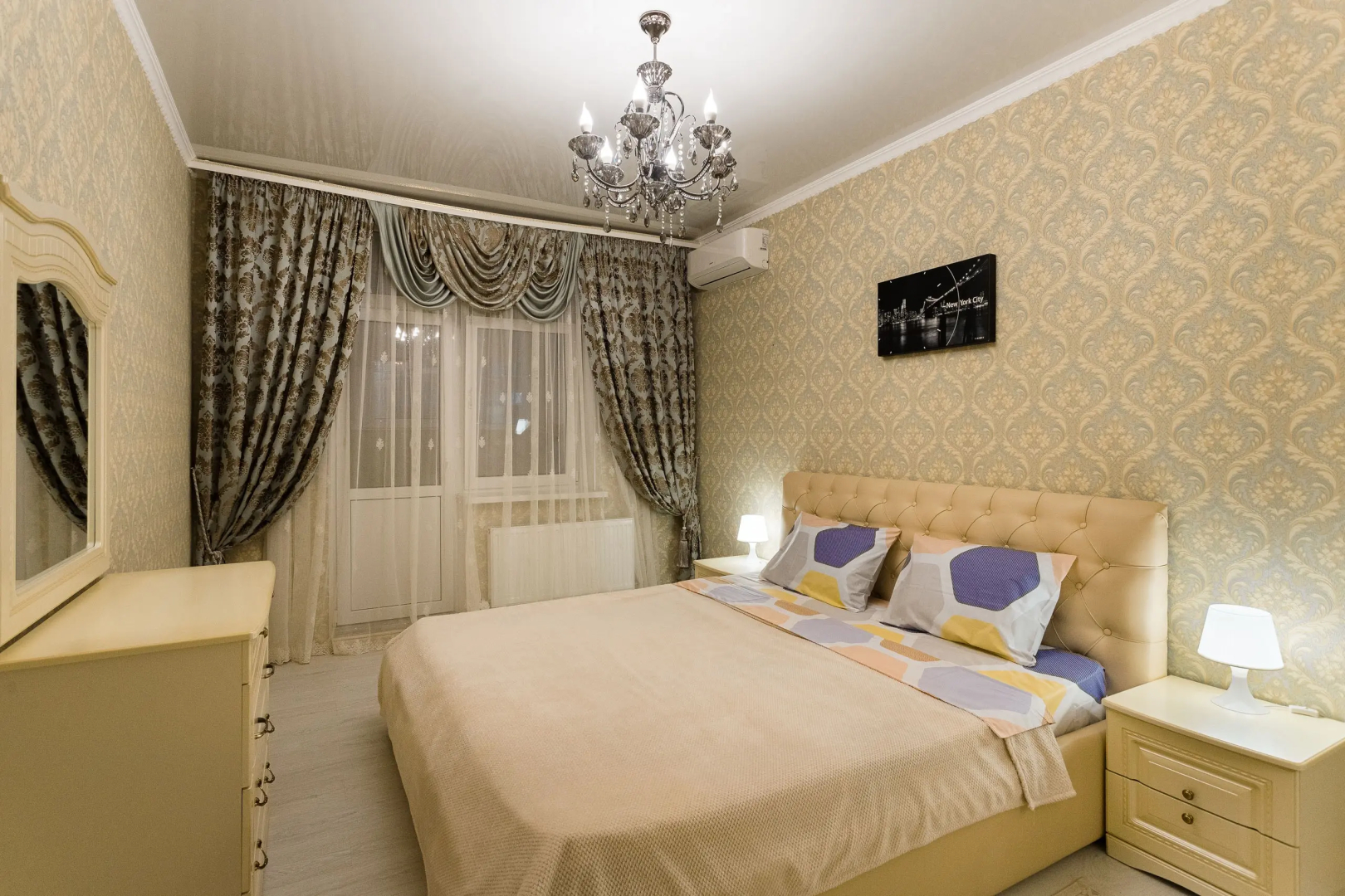 Апартаменты Евро 3х комнатные апартаменты с видом на парк Галицкого