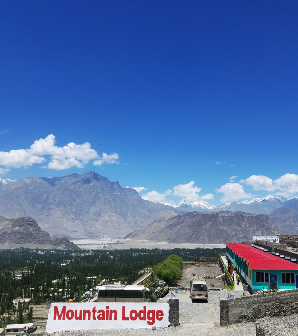 Отель Mountain Lodge Holiday Home Skardu