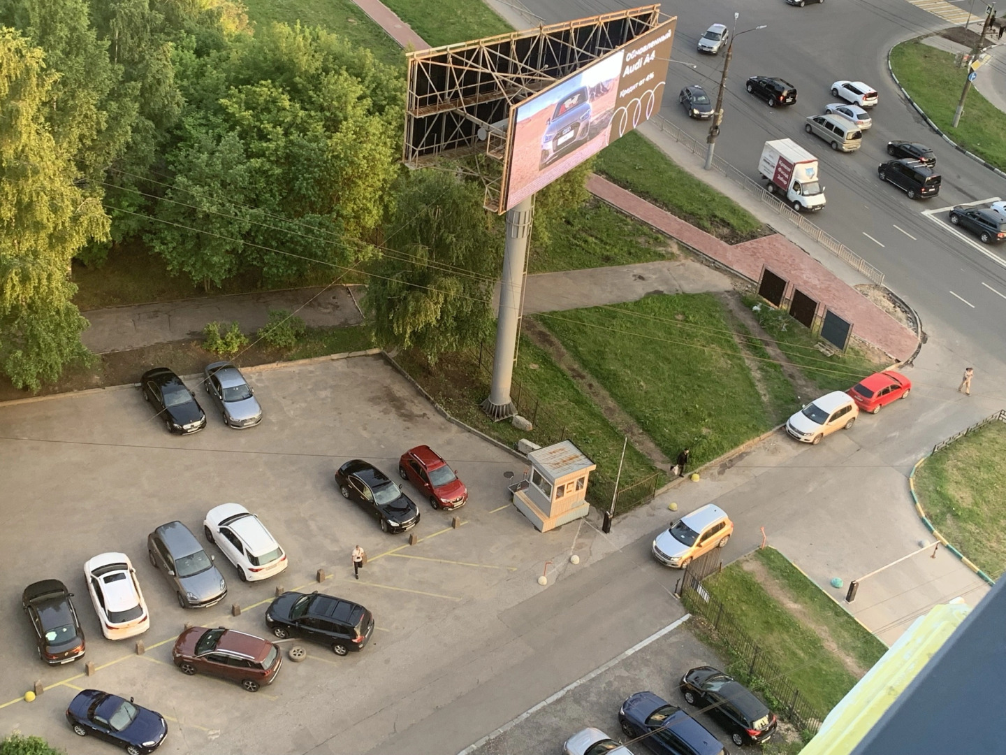 Апартаменты на улице Родионова 192