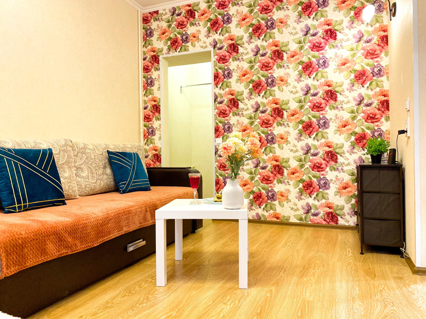 Апартаменты Акварель на Горького 102