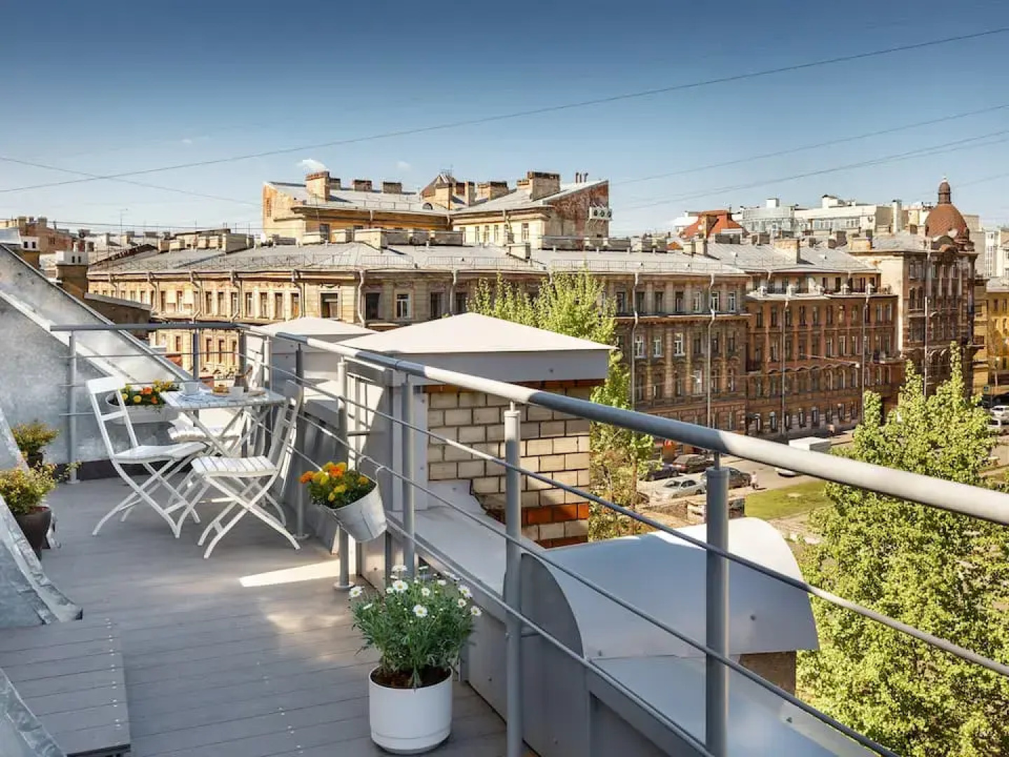 Апартаменты Мансарда с террасой в центре Санкт-Петербурга