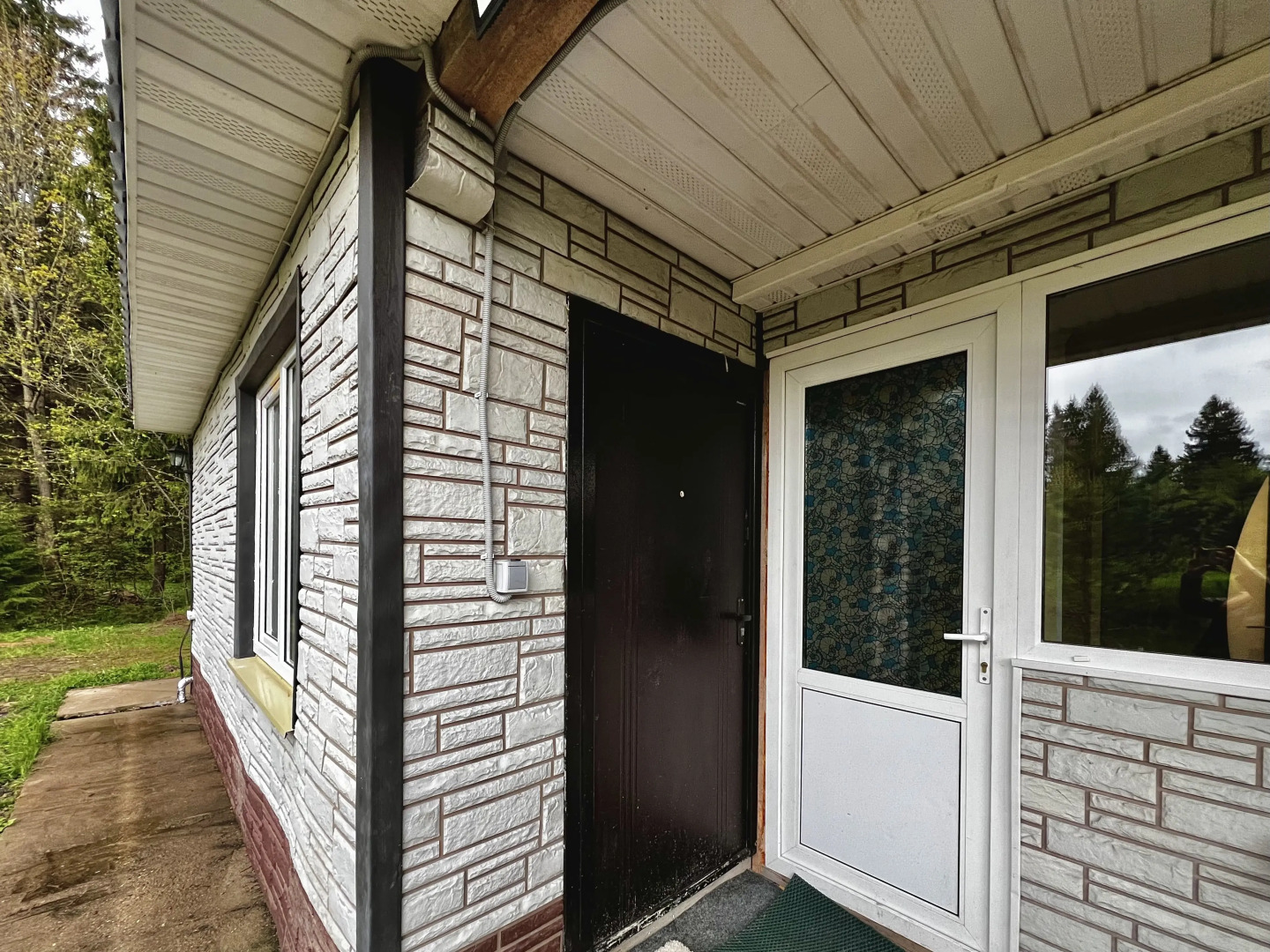 Гостевой дом Загородный таунхаус на берегу собственно водоёма