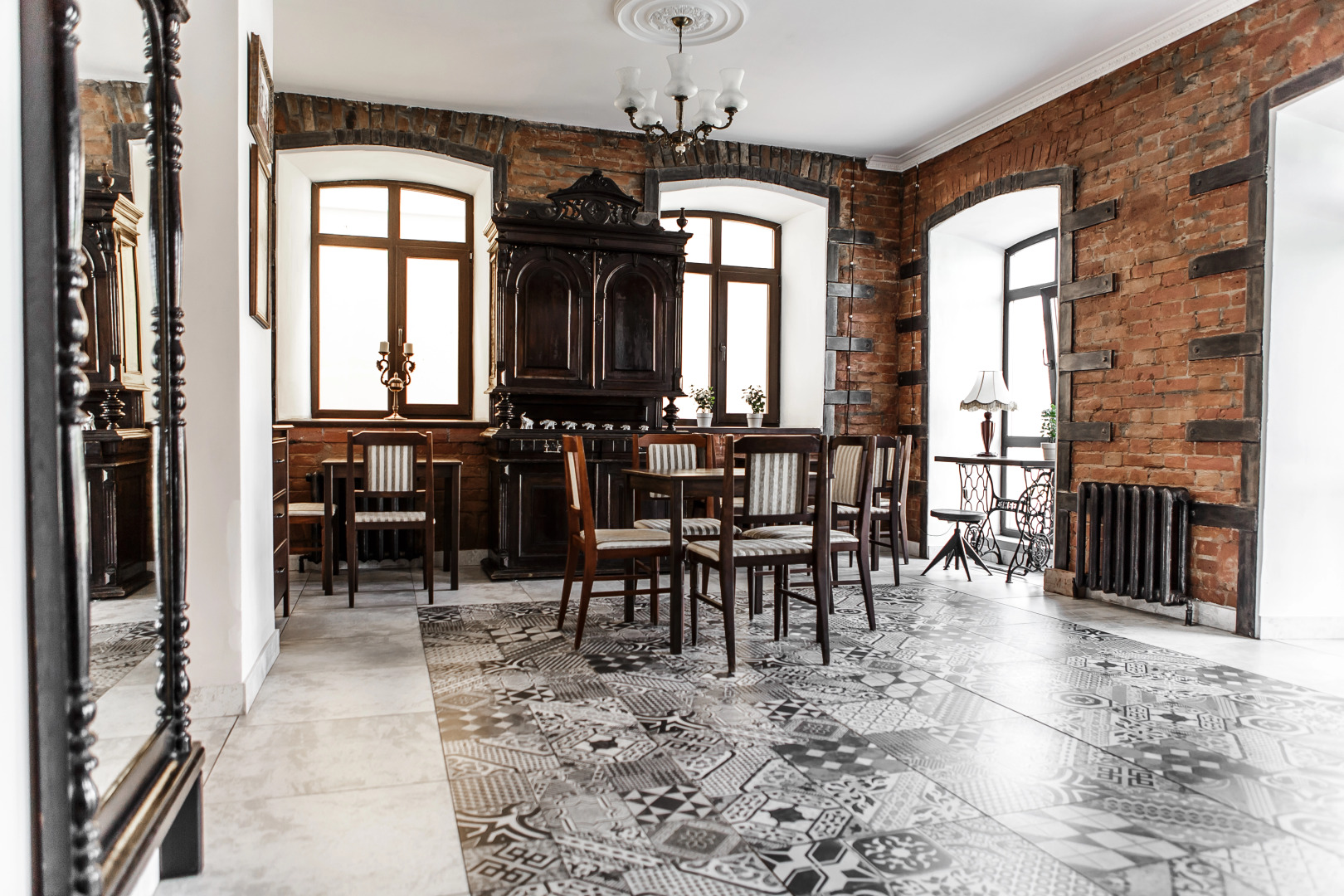 Отель Brick Walls Hotel