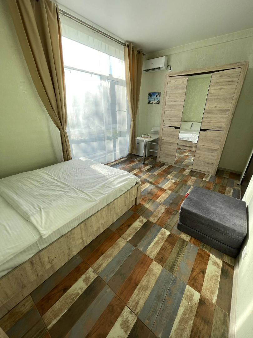 Вилла с бассейном и 5 мастер спальнями