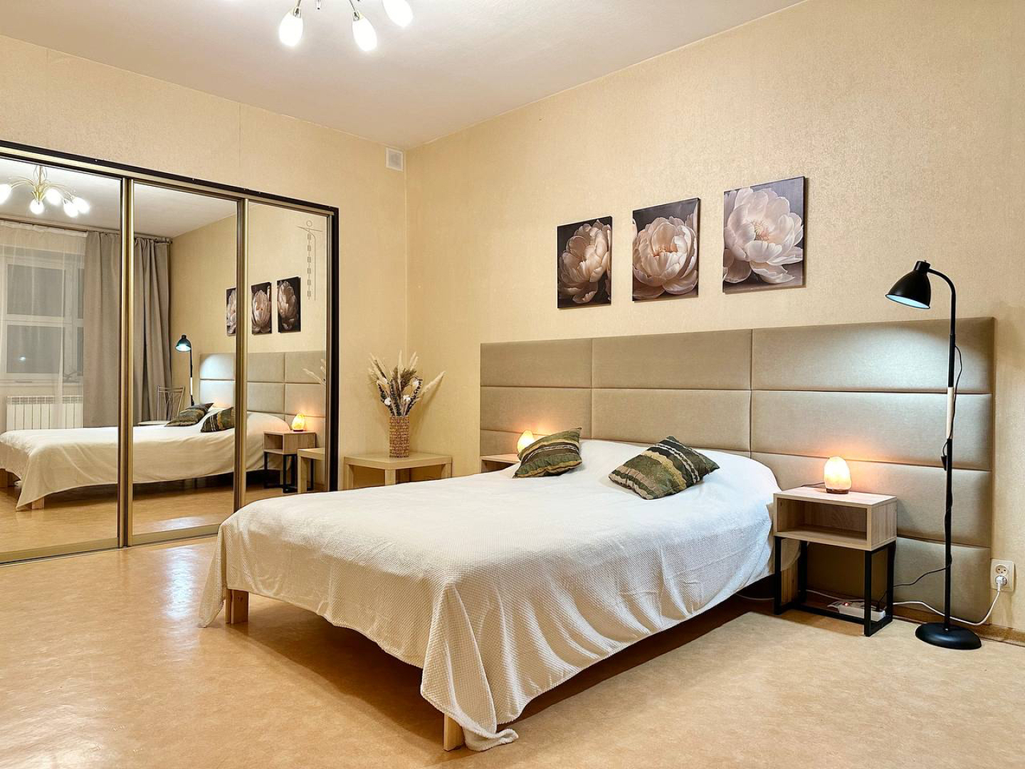 Апартаменты ДзенХоум Рассвет 74