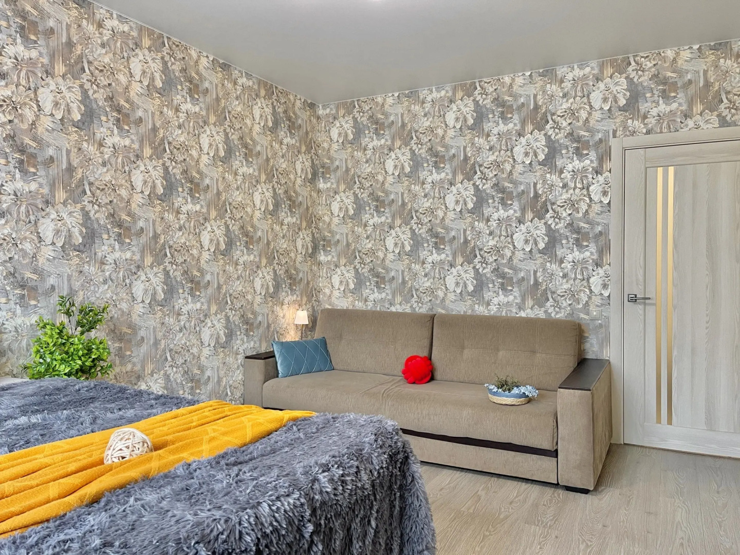 Просторная квартира Sunmarine  на метро Солнцево