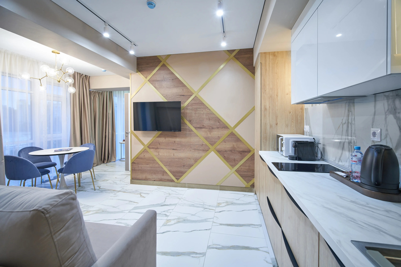 Апарт-отель Mirror Light