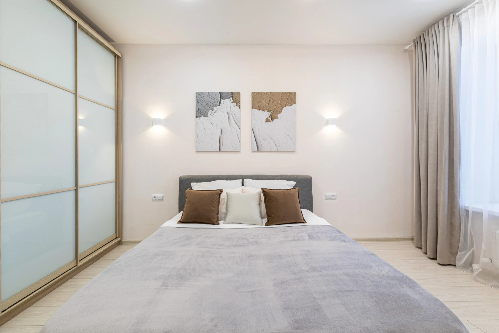 Апартаменты 3-х комнатные в центре в ЖК Арт Сити