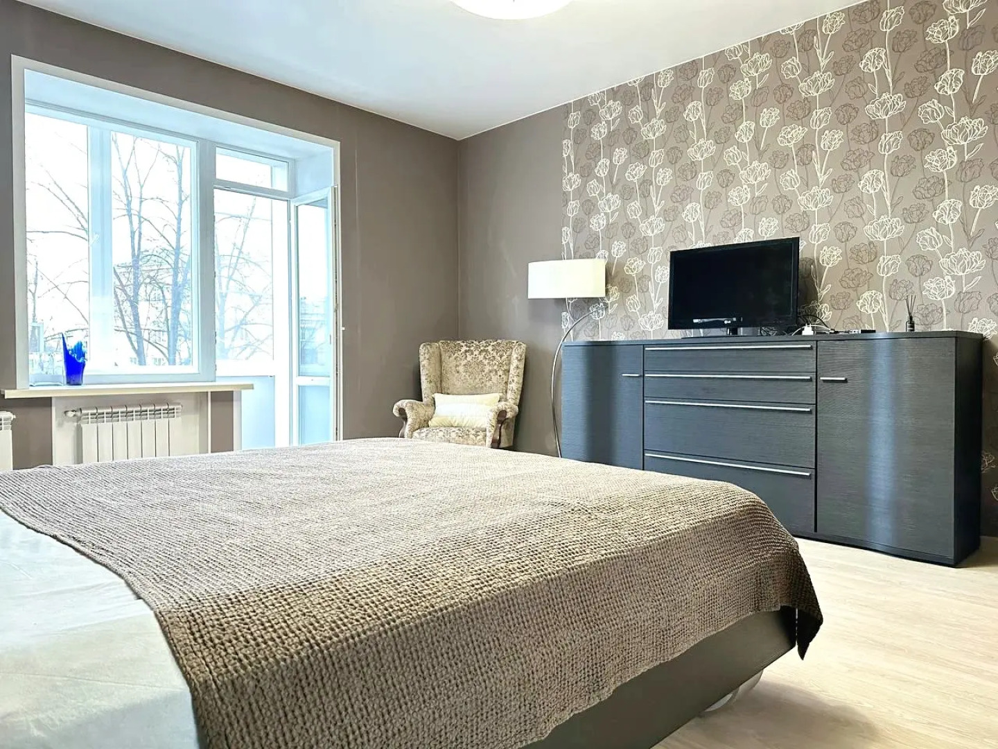 Квартира Трехкомнатная в центре на Орджоникидзе рядом с Набережной