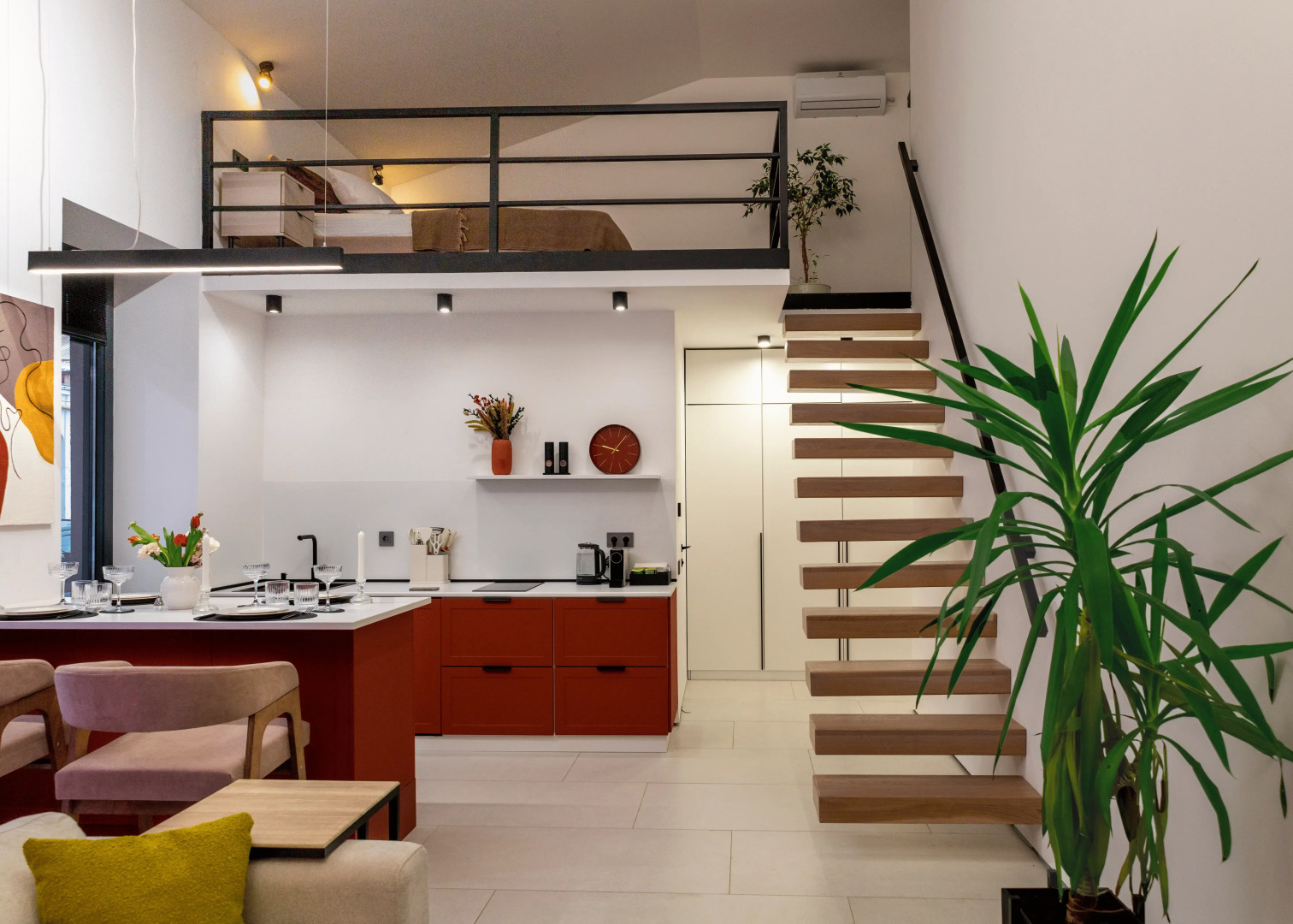 Апартаменты Двухуровневые в центре города R14-Apart