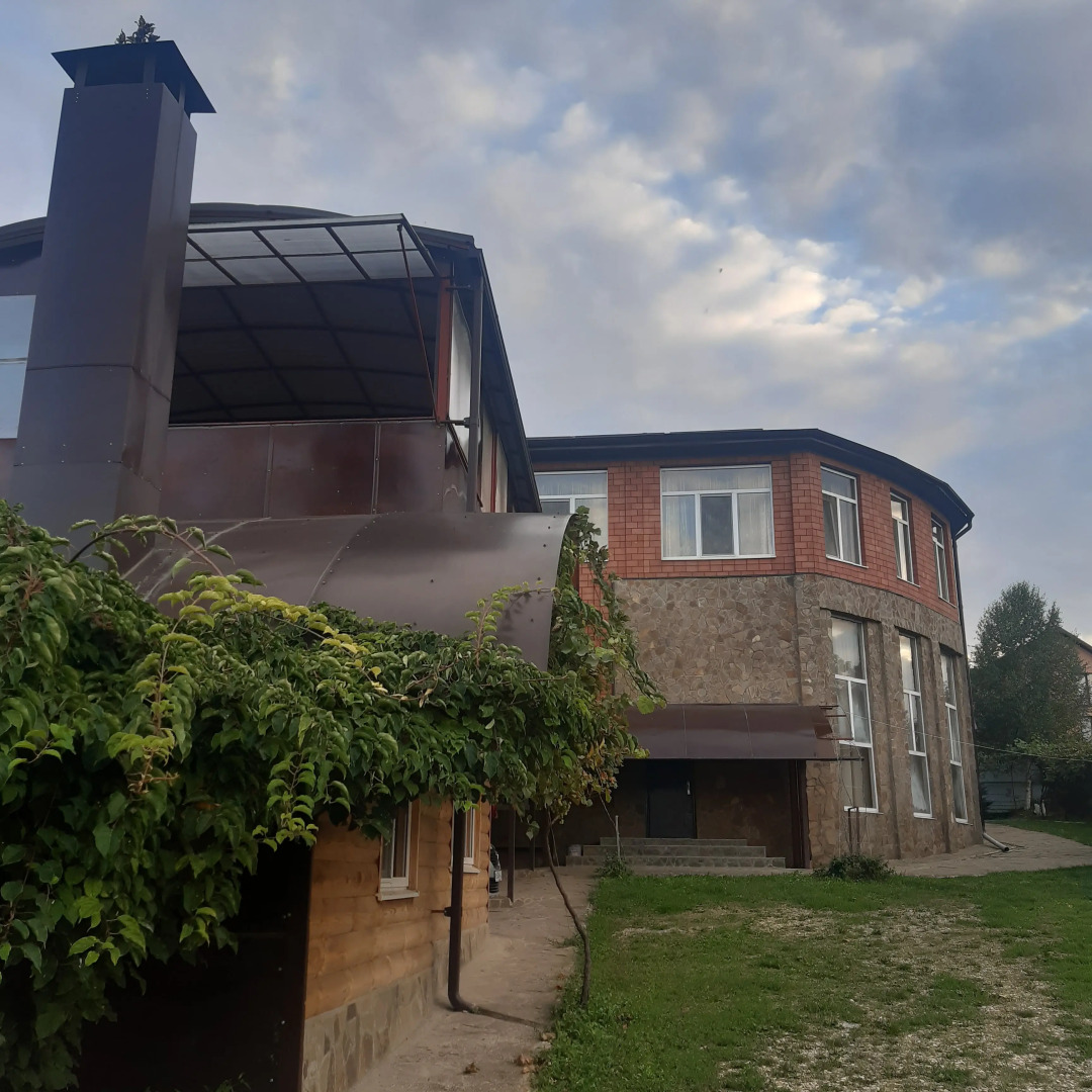 Меблированные комнаты для отпуска на чистом воздухе