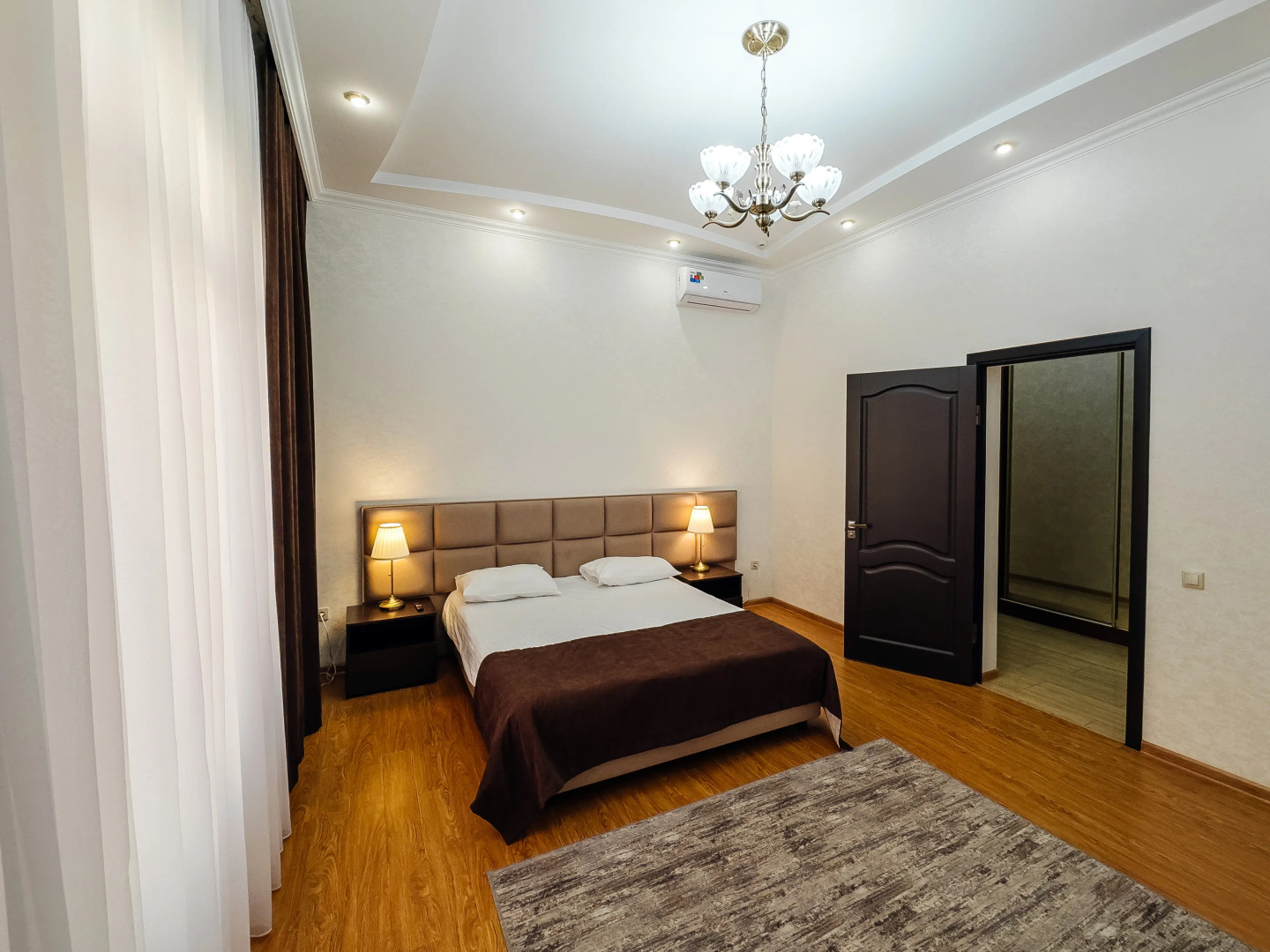 Отель Gold Star