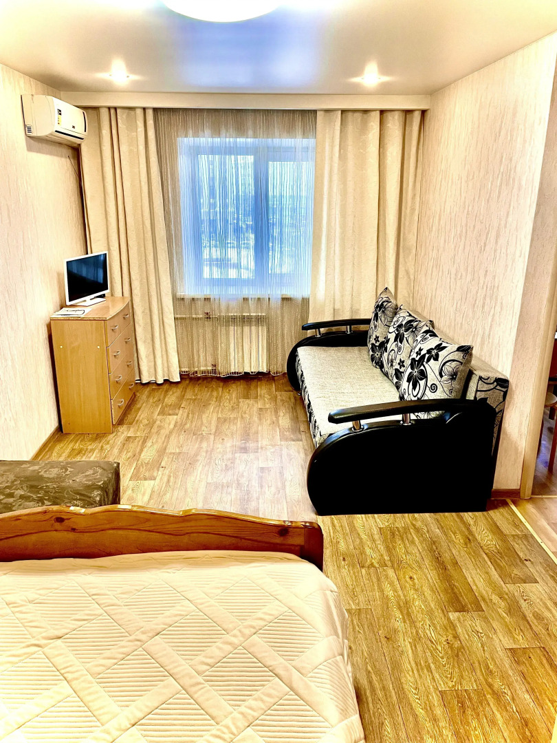 Апартаменты Горького 80/1