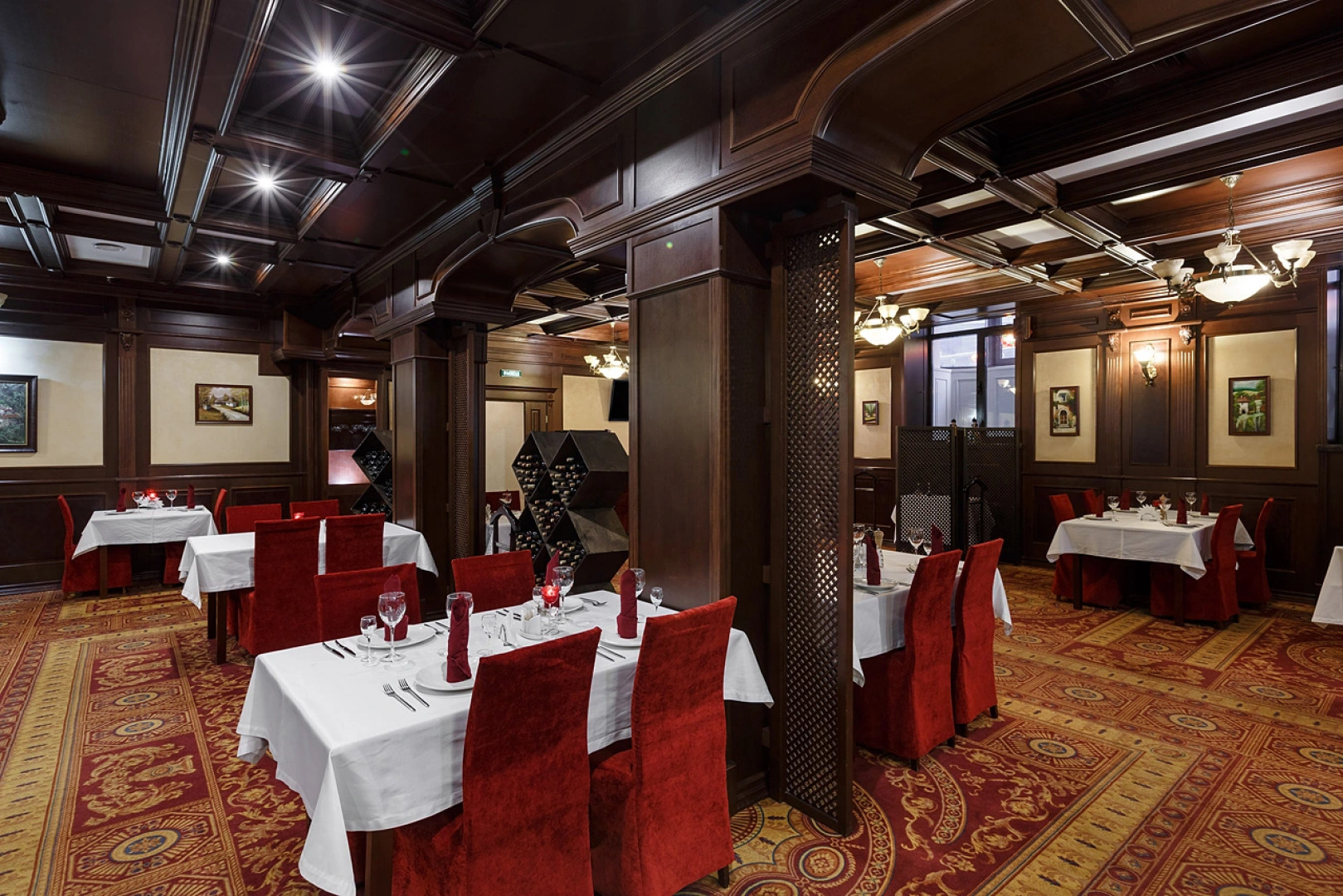 Клуб Отель Корона