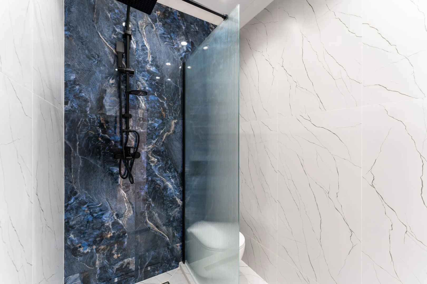 Квартира на набережной