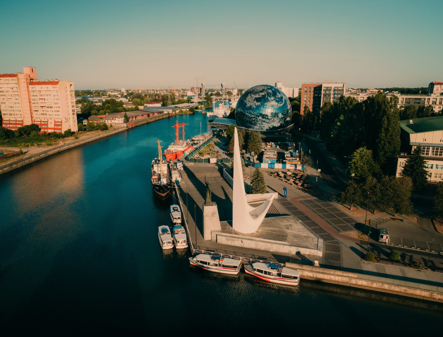 Отель Холидей Инн Калининград