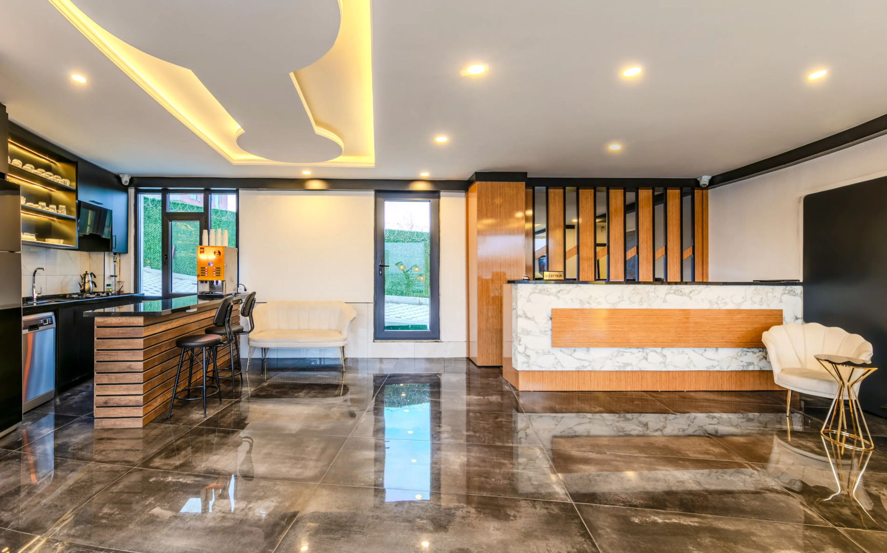 Отель Solin Airport Hotel