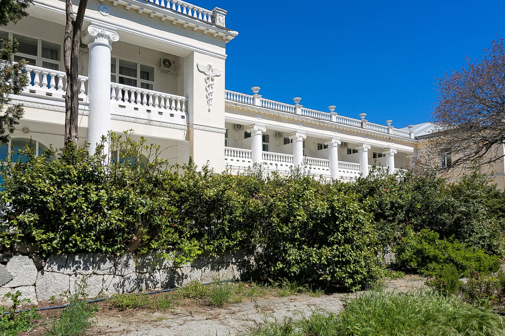 Отель Ампир