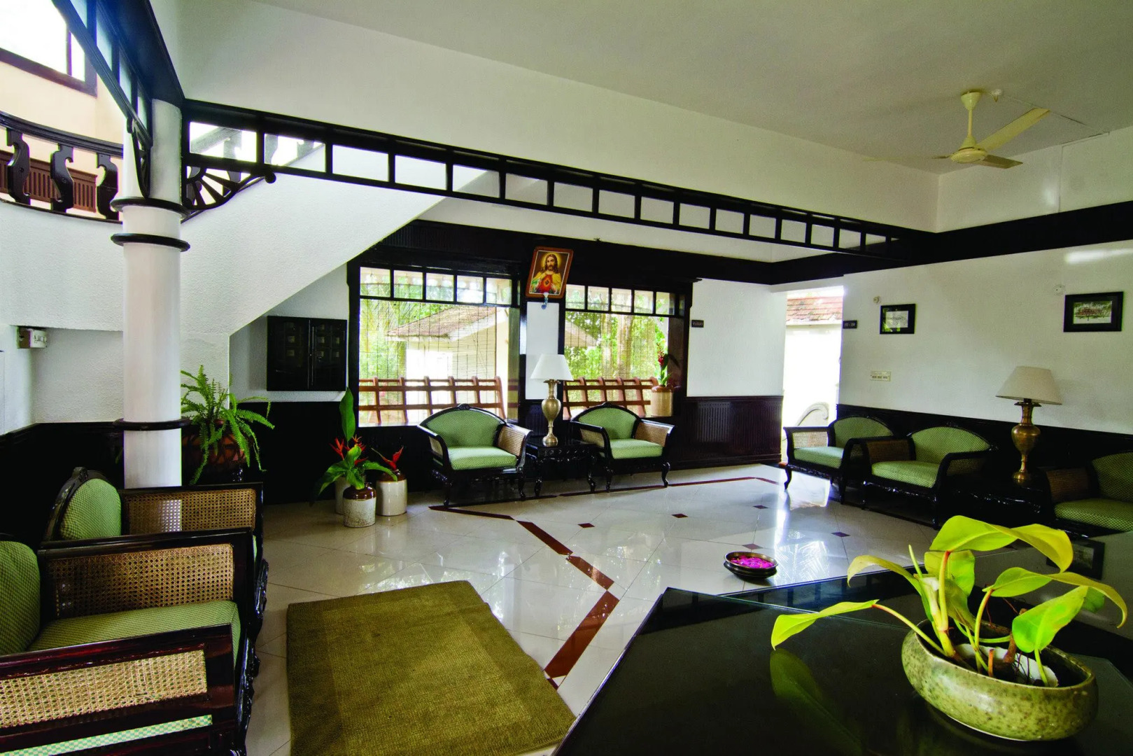 Отель Blooming Bay - Clifftop Beach Resort