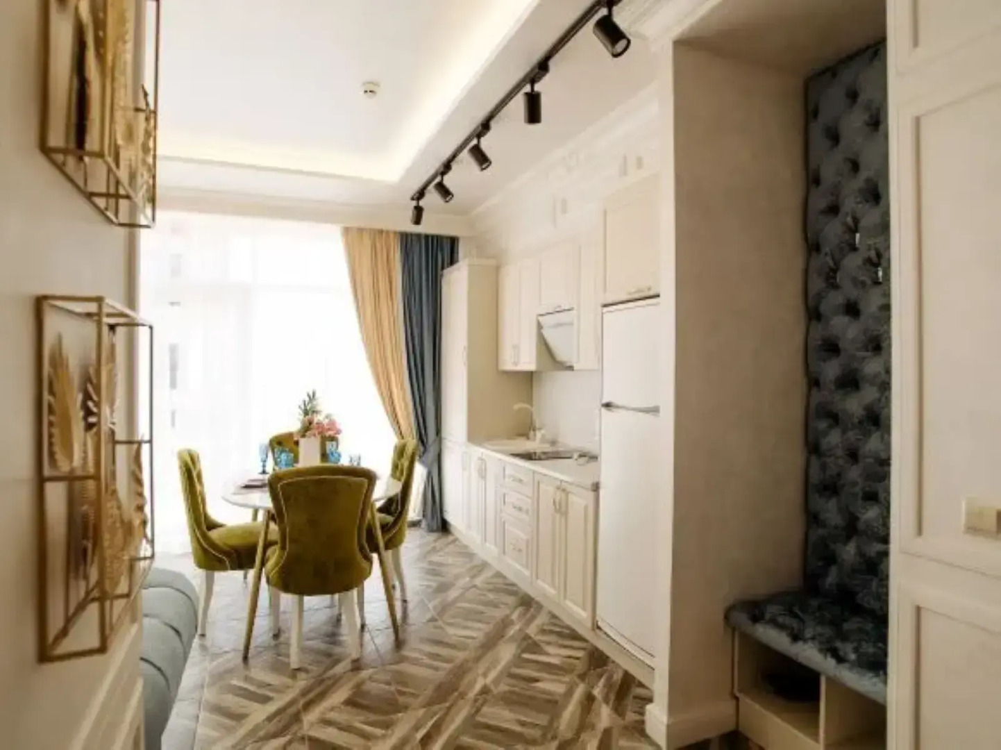 Апарт-отель Кристалл Люкс