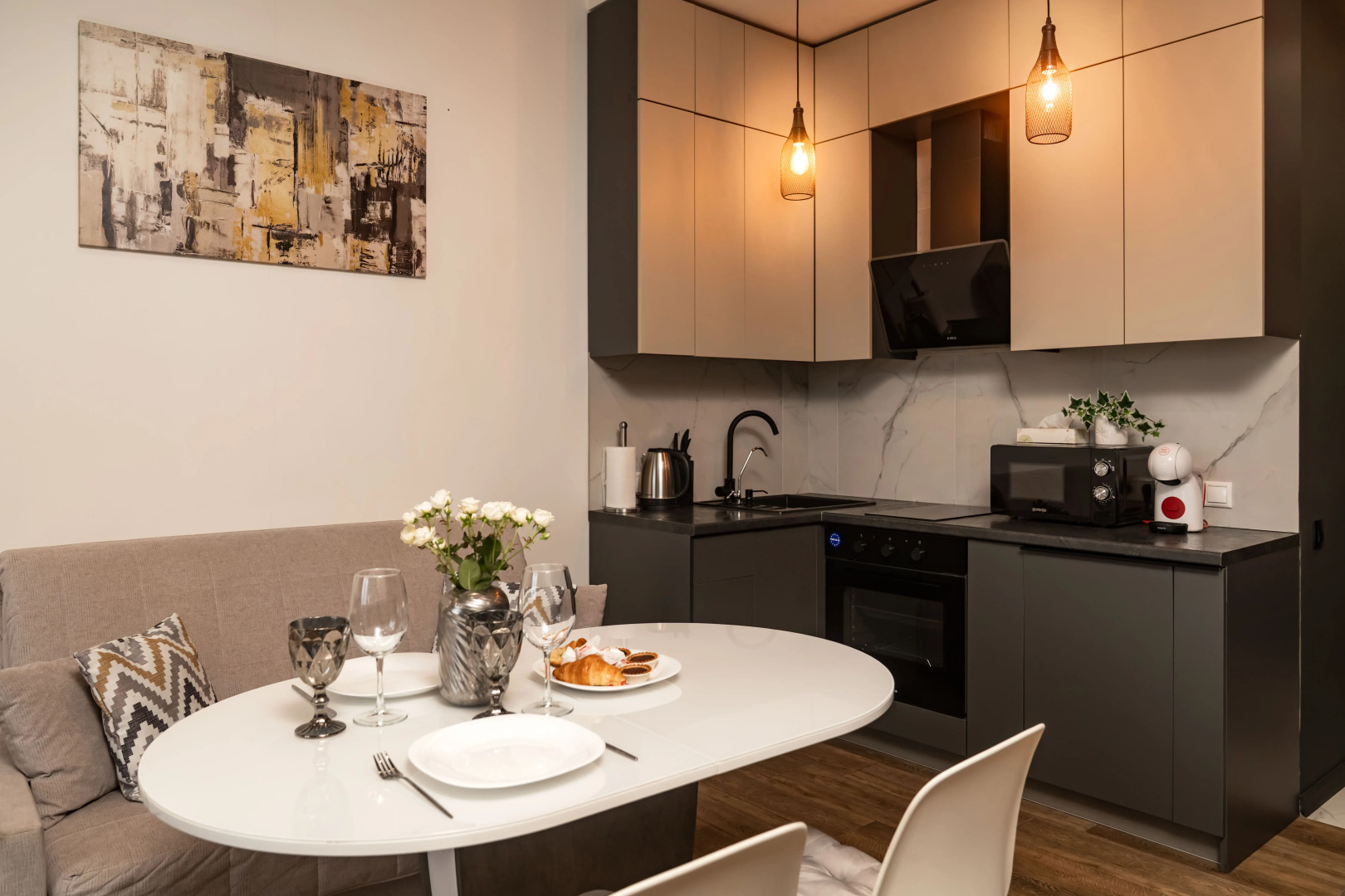 Апартаменты SKY INN Color Grey