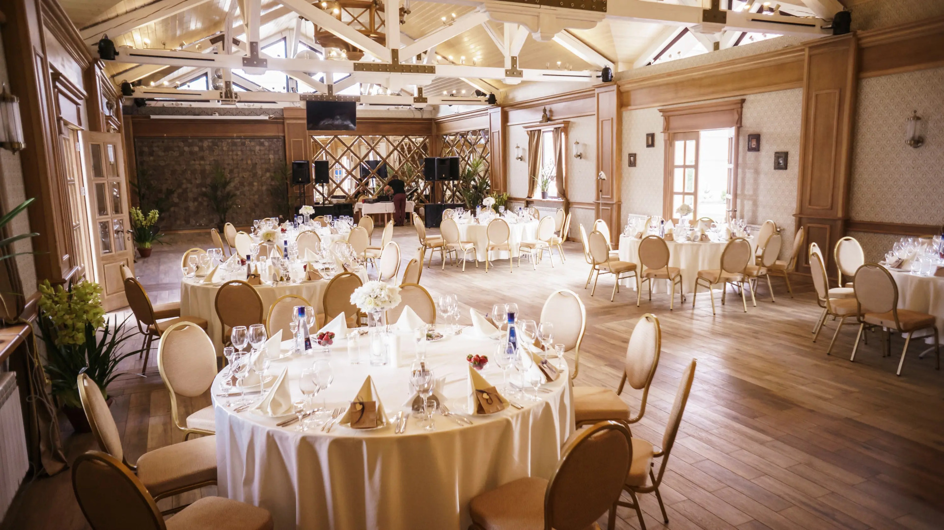 Отель Новый