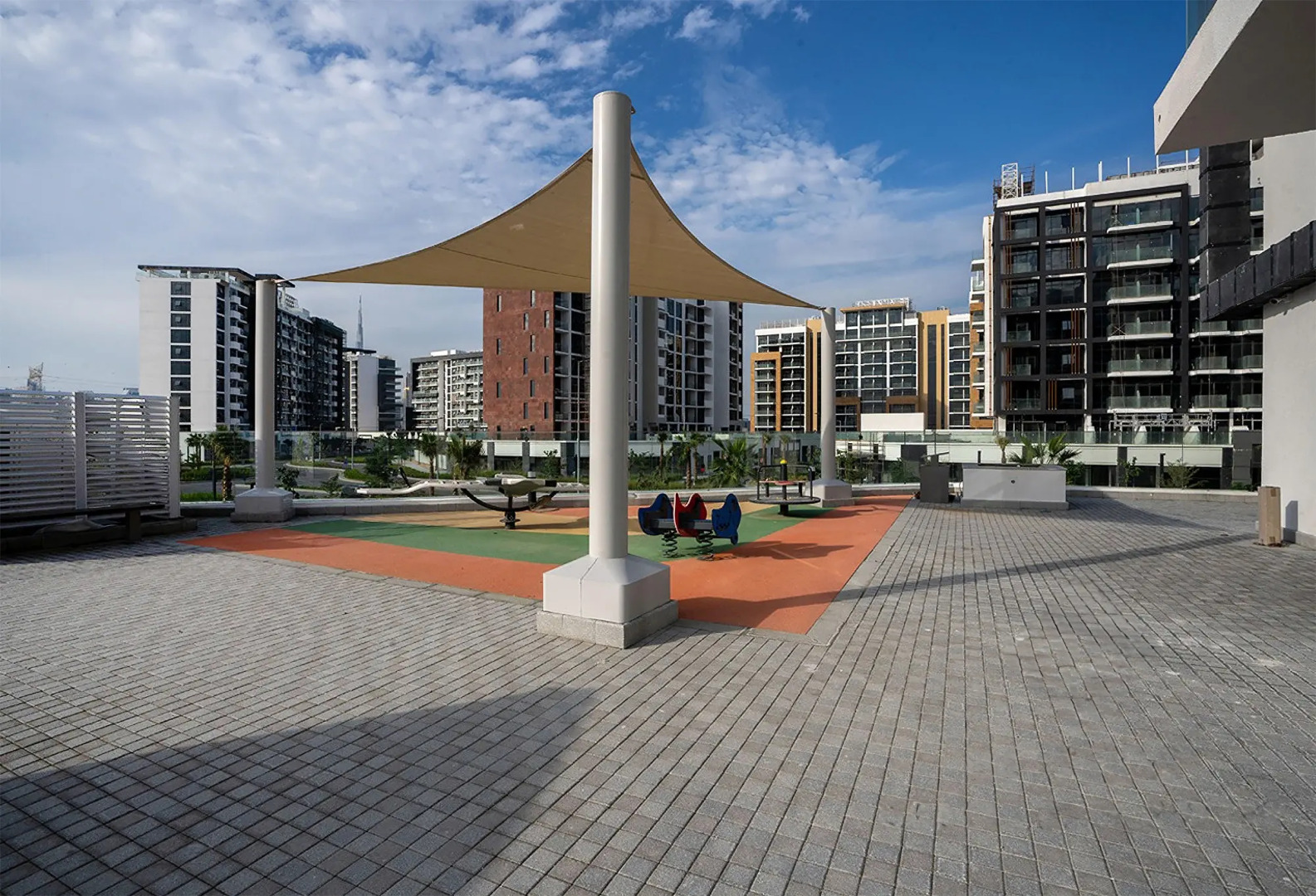 Апартаменты Modern studio in Azizi Riviera