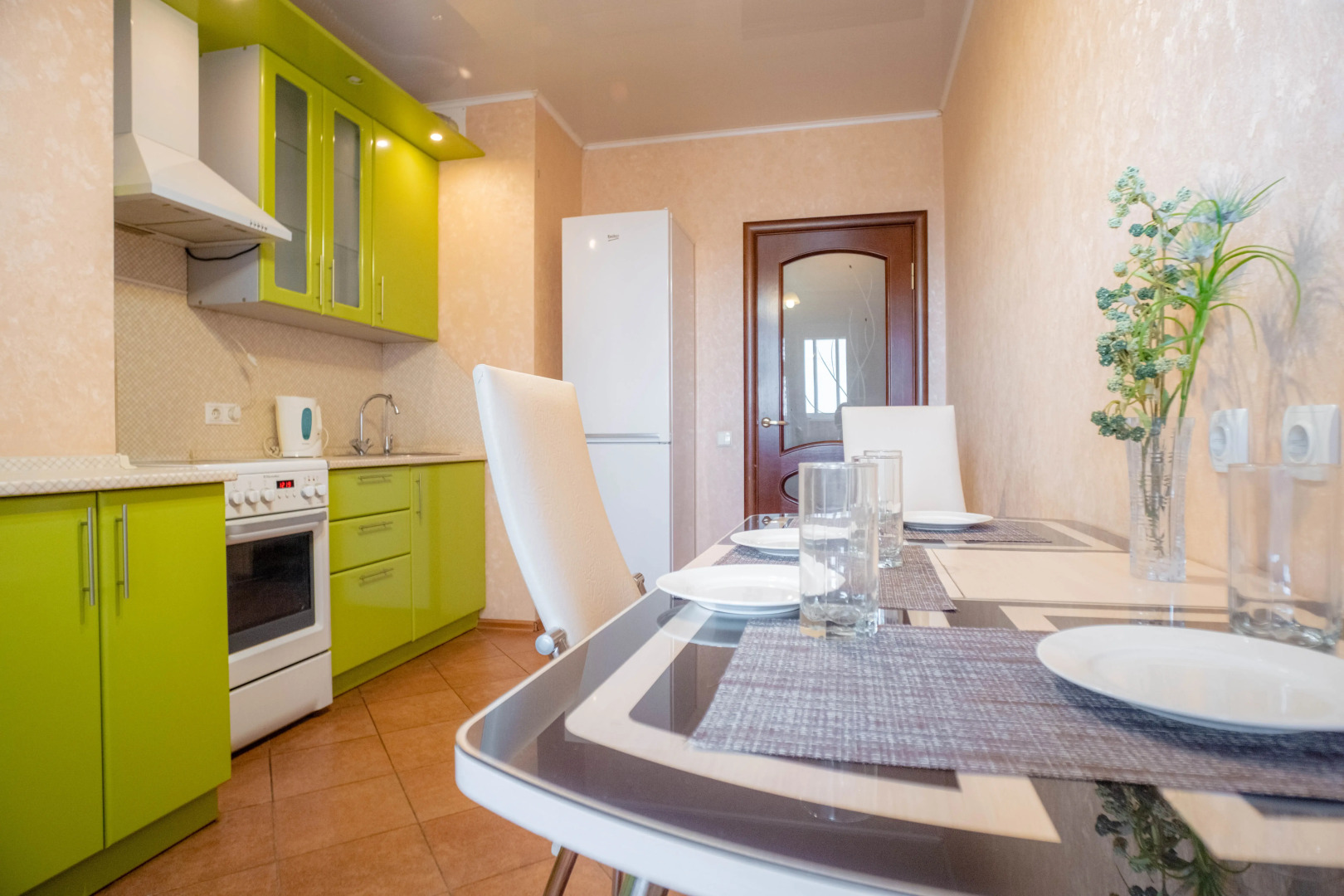 Апартаменты просторная однушка на главном проспекте города