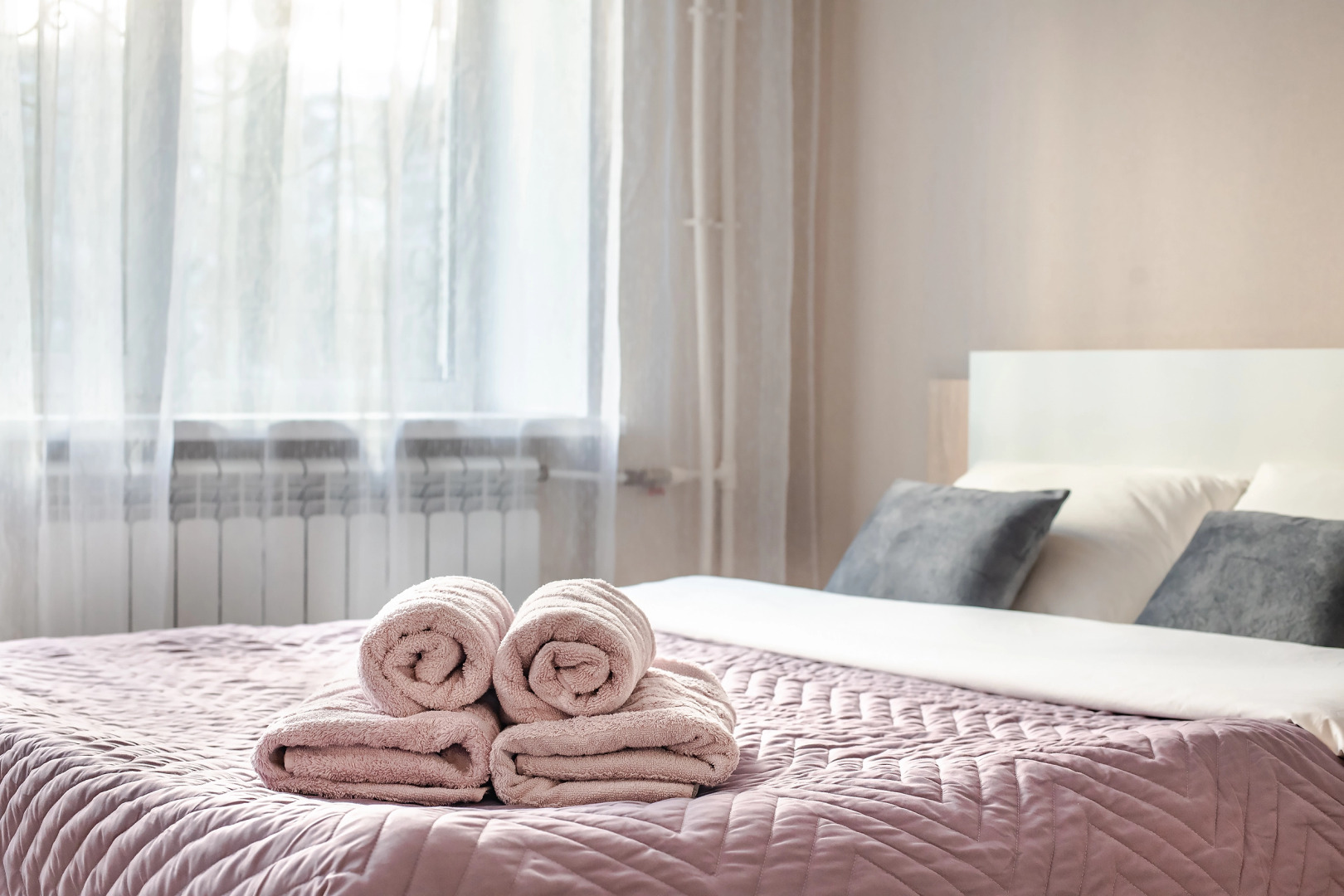 Апартаменты TopHouse на Пологой 60 однокомнатные