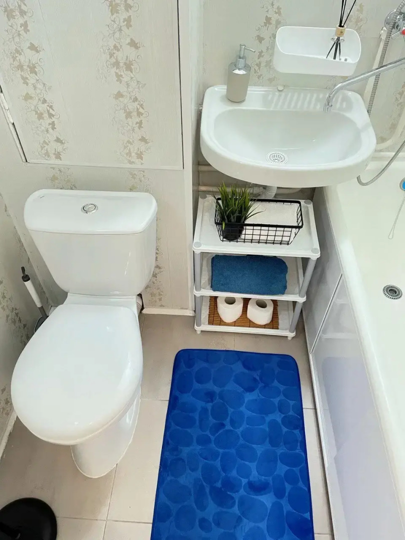 Комфорт Апартаменты Lora Home на Пражской