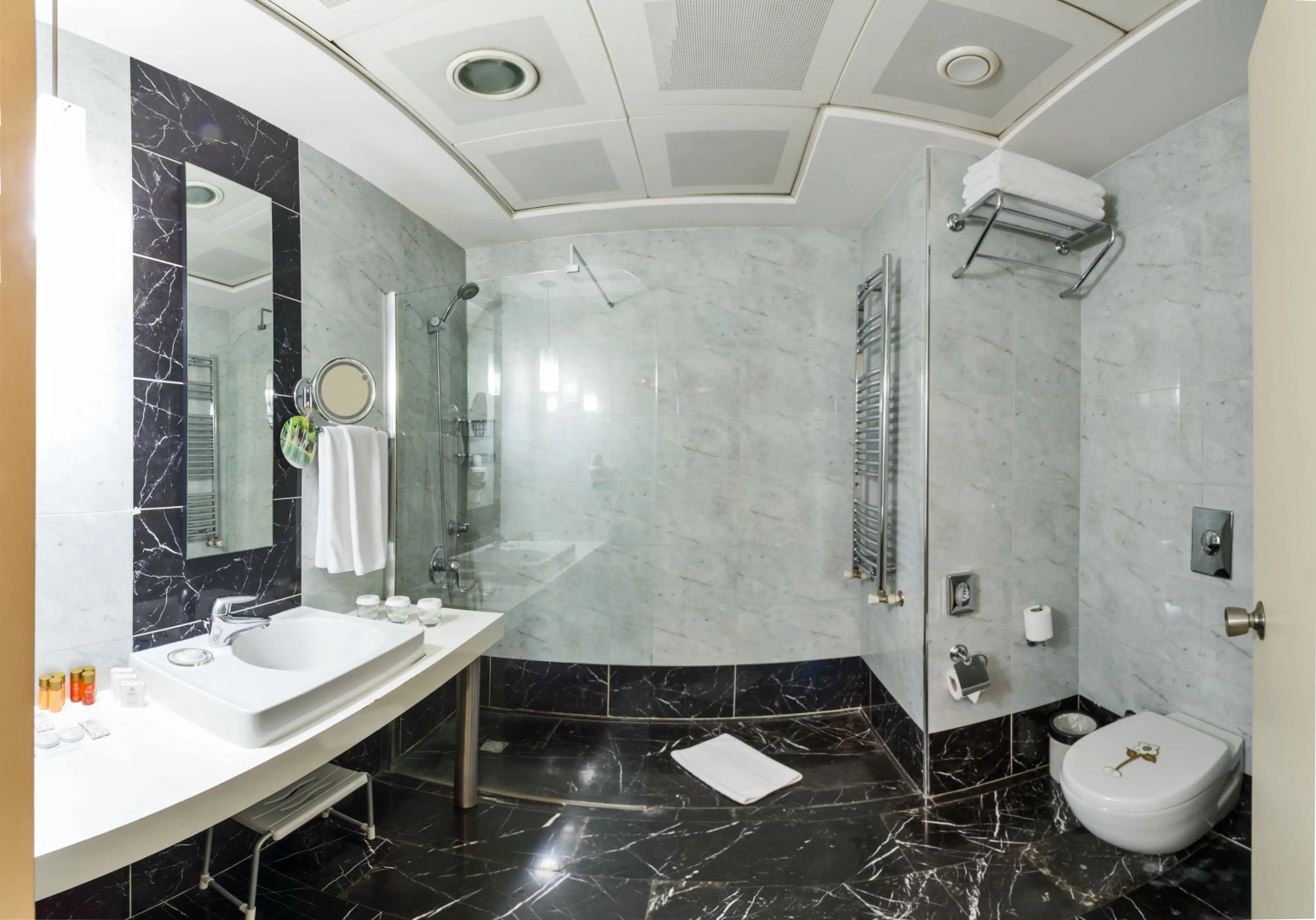 Отель Beyaz Saray